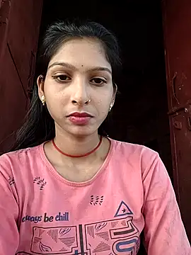 Snapshot of Yatiksha_Beby chatting on December 15, 2025, 10:32 am Yatiksha Beby online show from December 15, 2025, 10:32 am