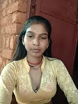 Snapshot of Yatiksha_Beby chatting on September 22, 2025, 6:41 am Yatiksha Beby online show from September 22, 2025, 6:41 am
