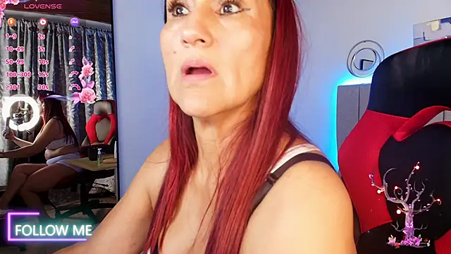 Naomi Redd online show from November 26, 2025, 11:05 pm