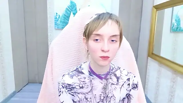 Beverly Gomes online show from December 19, 2025, 10:28 am