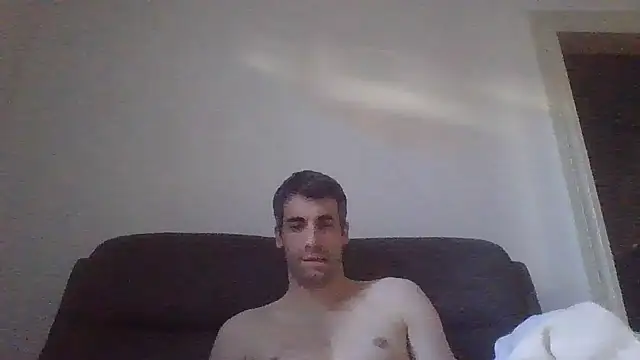 Snapshot of JulioIsHere4you chatting on February 7, 2026, 12:24 pm JulioIsHere4you online show from February 7, 2026, 12:24 pm