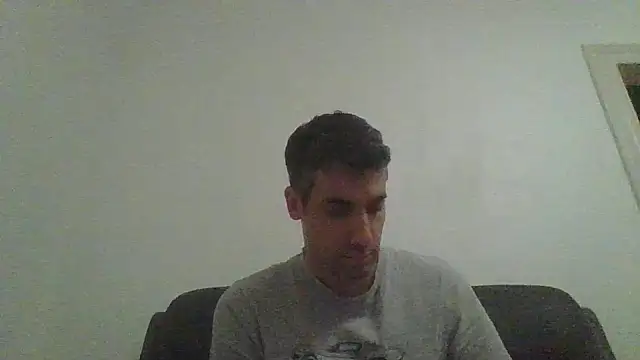 JulioIsHere4you online show from November 13, 2025, 4:11 pm