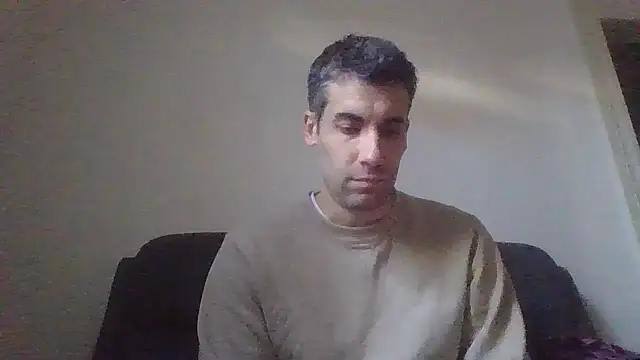 Snapshot of JulioIsHere4you chatting on January 17, 2026, 10:19 am JulioIsHere4you online show from January 17, 2026, 10:19 am