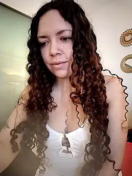 Snapshot of RubyStrong chatting on February 1, 2026, 2:15 pm RubyStrong online show from February 1, 2026, 2:15 pm