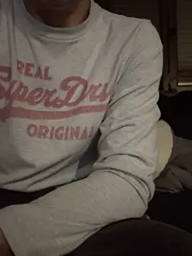 Snapshot of ruberofre chatting on November 6, 2025, 12:58 am ruberofre online show from November 6, 2025, 12:58 am