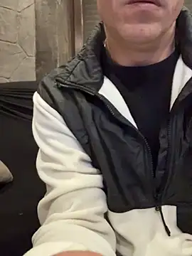 Snapshot of ruberofre chatting on November 8, 2025, 2:37 am ruberofre online show from November 8, 2025, 2:37 am