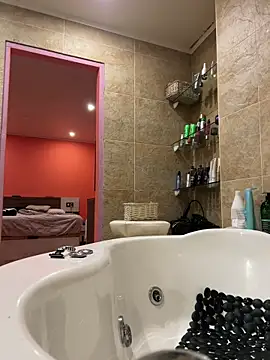 Snapshot of ruberofre chatting on September 12, 2025, 5:45 pm ruberofre online show from September 12, 2025, 5:45 pm