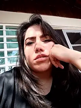 Snapshot of PinkDenial chatting on January 7, 2026, 7:52 pm PinkDenial online show from January 7, 2026, 7:52 pm