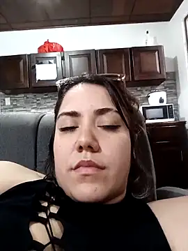 Snapshot of PinkDenial chatting on February 28, 2026, 7:24 pm PinkDenial online show from February 28, 2026, 7:24 pm