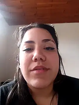 Snapshot of PinkDenial chatting on March 6, 2026, 7:31 pm PinkDenial online show from March 6, 2026, 7:31 pm