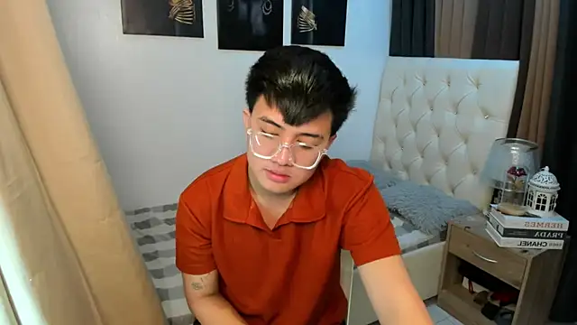 Snapshot of KentAivan chatting on October 17, 2025, 4:53 pm KentAivan online show from October 17, 2025, 4:53 pm