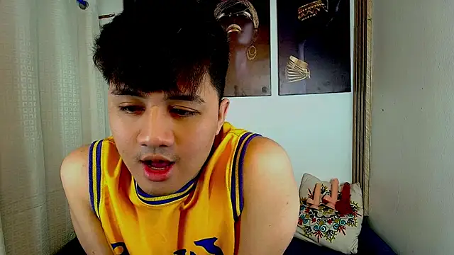 Snapshot of KentAivan chatting on September 17, 2025, 3:47 pm KentAivan online show from September 17, 2025, 3:47 pm