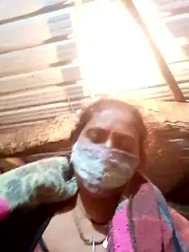 CUTE-004 online show from December 21, 2025, 6:09 pm