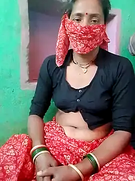 CUTE-004 online show from November 10, 2025, 6:29 am