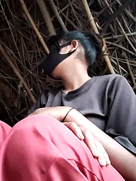 Snapshot of Janvi_Jaitly chatting on December 19, 2025, 1:53 am Janvi Jaitly online show from December 19, 2025, 1:53 am