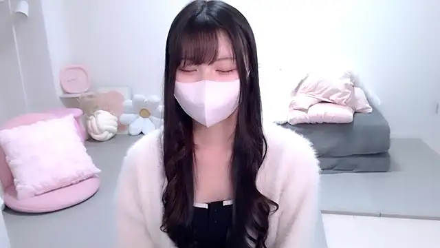 moka-neko online show from November 14, 2025, 5:27 pm