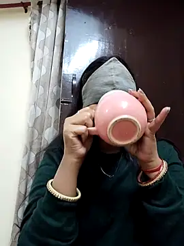 Snapshot of Kajal-baby07 chatting on February 19, 2026, 5:37 am Kajal-baby07 online show from February 19, 2026, 5:37 am