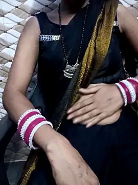 Snapshot of Bhabhilux2025 chatting on September 15, 2025, 5:02 pm Bhabhilux2025 online show from September 15, 2025, 5:02 pm