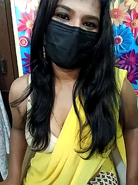 Snapshot of Divya_Spandhana_90 chatting on October 12, 2025, 5:14 pm Divya Spandhana 90 online show from October 12, 2025, 5:14 pm