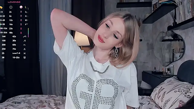 Snapshot of FrancisBivona chatting on November 15, 2025, 11:03 am FrancisBivona online show from November 15, 2025, 11:03 am