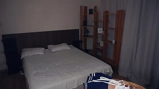 LenitaTumblin online show from October 7, 2025, 7:37 pm