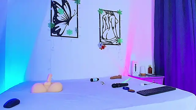 Snapshot of DARELYN_REED_ chatting on December 16, 2025, 11:58 am DARELYN REED online show from December 16, 2025, 11:58 am