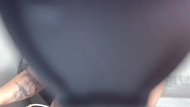 Snapshot of ApenasLys chatting on October 10, 2025, 12:50 pm ApenasLys online show from October 10, 2025, 12:50 pm