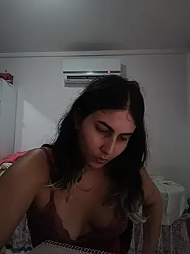 ApenasLys online show from January 16, 2026, 10:25 pm