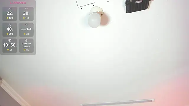 SophiaBloss online show from October 5, 2025, 3:41 am