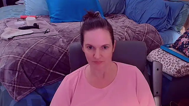 ninajaymes online show from November 18, 2025, 11:15 pm