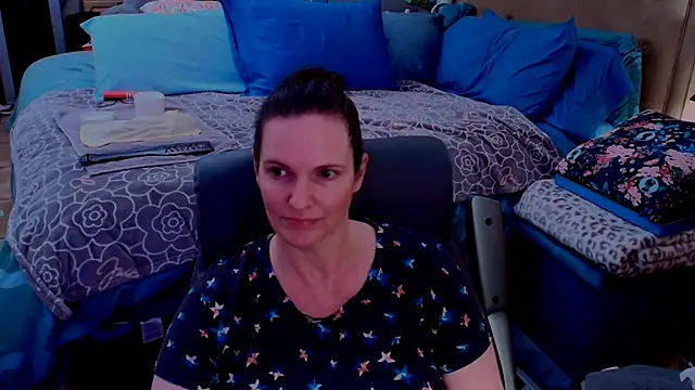 Snapshot of ninajaymes chatting on June 17, 2026, 1:27 am ninajaymes online show from June 17, 2026, 1:27 am