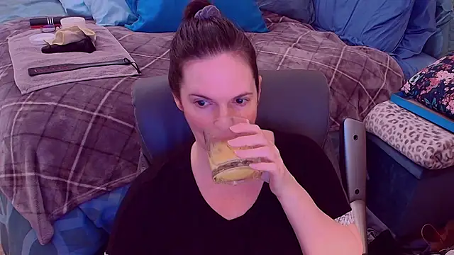 ninajaymes online show from November 14, 2025, 2:15 am