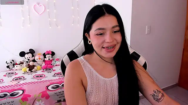 Snapshot of AvaScott_ chatting on January 6, 2026, 6:56 pm AvaScott online show from January 6, 2026, 6:56 pm