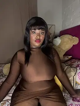 Snapshot of QUEEN_NOBUHLE_777 chatting on June 9, 2026, 11:17 pm QUEEN NOBUHLE 777 online show from June 9, 2026, 11:17 pm