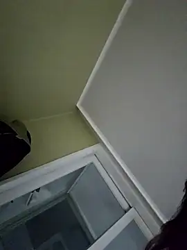 Snapshot of sklkeee05 chatting on December 17, 2025, 12:21 pm sklkeee05 online show from December 17, 2025, 12:21 pm