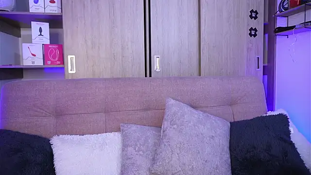 SophiieCumsx online show from April 2, 2026, 3:13 am