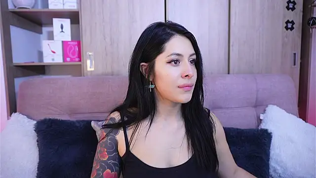 SophiieCumsx online show from March 6, 2026, 10:16 pm