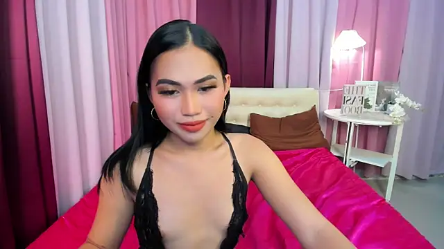 Chantalriches online show from November 4, 2025, 6:11 pm