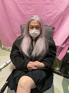 Kasumi1127 online show from September 12, 2025, 2:17 pm