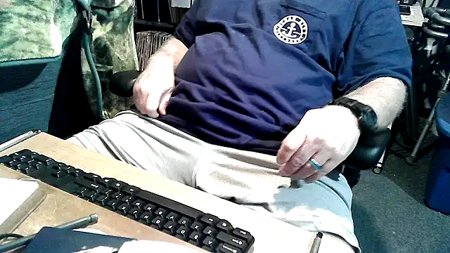 Snapshot of georgew62 chatting on September 27, 2025, 3:34 am georgew62 online show from September 27, 2025, 3:34 am