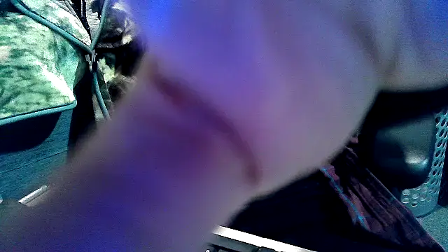 Snapshot of georgew62 chatting on November 16, 2025, 1:21 am georgew62 online show from November 16, 2025, 1:21 am