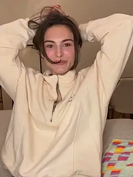 SophiiaStarr online show from February 12, 2026, 8:41 pm