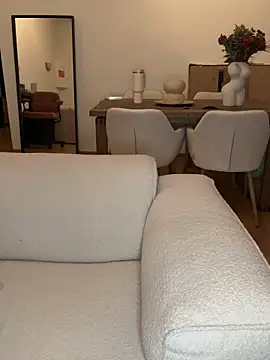 SophiiaStarr online show from November 3, 2025, 5:27 pm