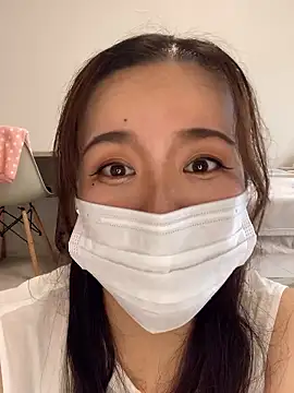 Snapshot of NATSUMI00 chatting on September 24, 2025, 5:58 am NATSUMI00 online show from September 24, 2025, 5:58 am