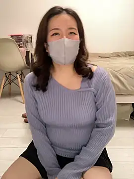 Snapshot of NATSUMI00 chatting on November 15, 2025, 3:38 pm NATSUMI00 online show from November 15, 2025, 3:38 pm