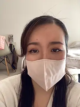 Snapshot of NATSUMI00 chatting on October 1, 2025, 5:34 am NATSUMI00 online show from October 1, 2025, 5:34 am