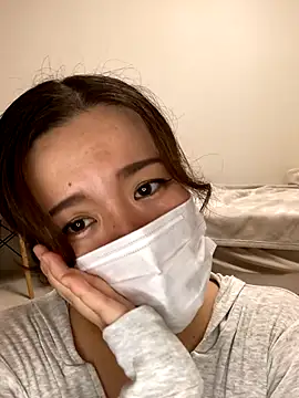 Snapshot of NATSUMI00 chatting on October 16, 2025, 5:43 pm NATSUMI00 online show from October 16, 2025, 5:43 pm