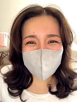 Snapshot of NATSUMI00 chatting on October 6, 2025, 6:03 am NATSUMI00 online show from October 6, 2025, 6:03 am