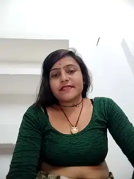 Snapshot of Sonam_shinde chatting on March 12, 2026, 8:29 am Sonam shinde online show from March 12, 2026, 8:29 am