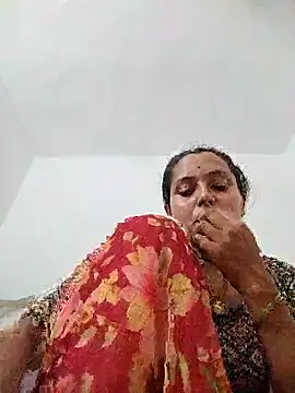 Snapshot of Sonam_shinde chatting on April 4, 2026, 10:11 am Sonam shinde online show from April 4, 2026, 10:11 am